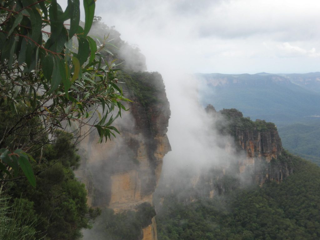 Affordable Healing Meditation Retreats in the Blue Mountains for both Beginners and Experienced.
